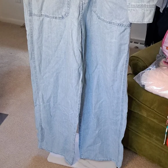 Universal Thread Light Blue Denim Utility Jumpsuit 10 Inseam 30" - Picture 3 of 7